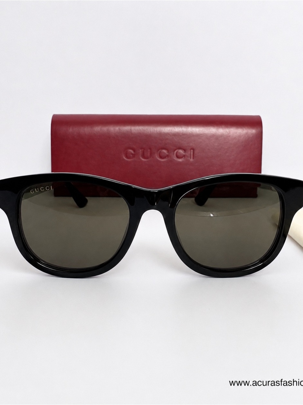 GUCCI SUNGLASSES
